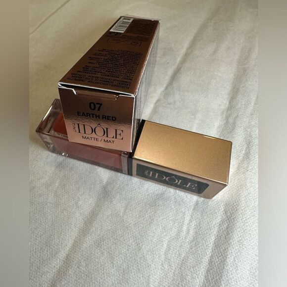 Lancôme IDÔLE TINT LIQUID EYESHADOW & EYELINER color: 07 Earth Red - Picture 4 of 5